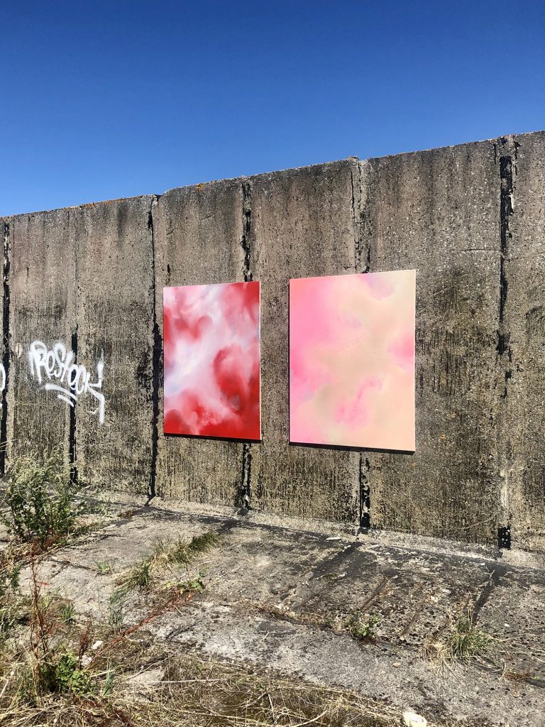 Marie Athenstaedt, dragon restaurant and more sugar, oil on canvas, 2021