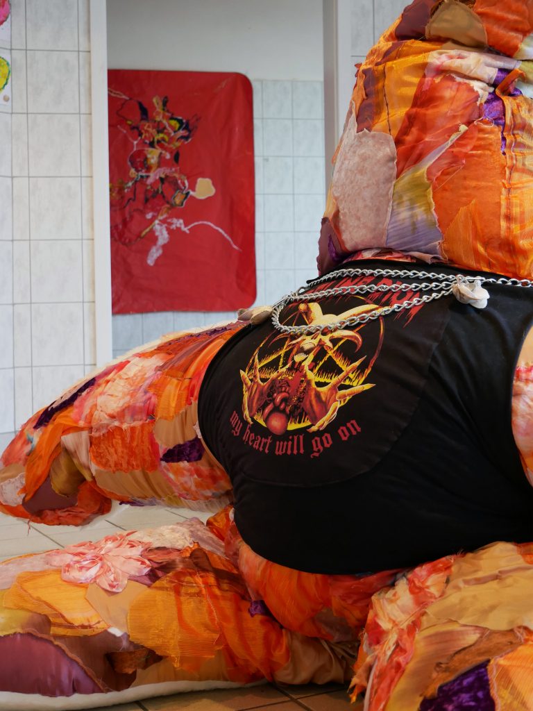 ©Philine Kuhn, Single ist wie Teenager sein, aufregend und irgendiwe doof, 2022